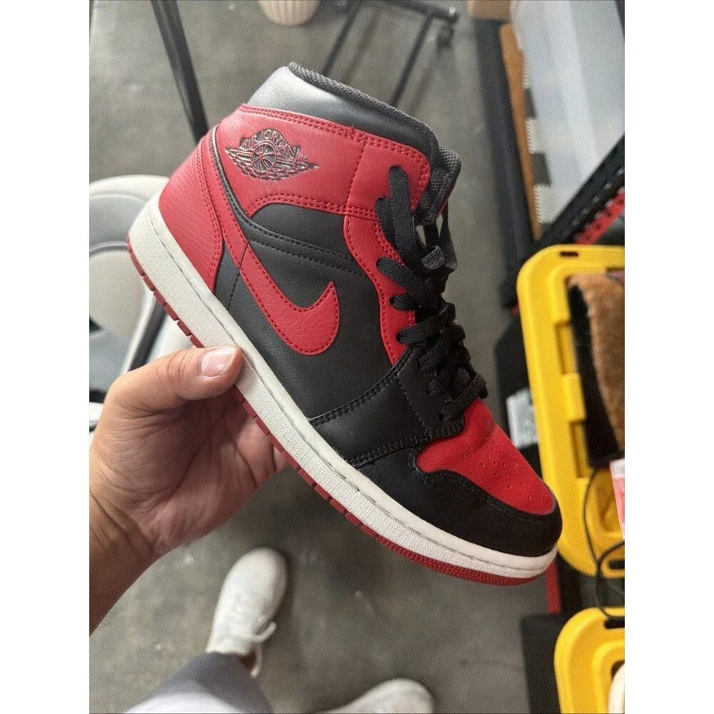 Jordan 1 Mid Banned 2020 Size 10 Mens